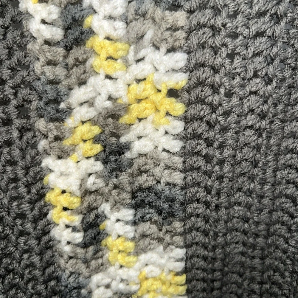 NEW HANDMADE crocheted afghan blanket throw50x43 Multicolor‎ Beautiful Charcoal